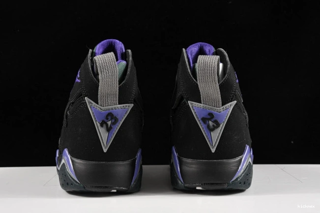 Rep 7 Ray Jordan Air Retro 304775-053 Bucks Allen 0727
